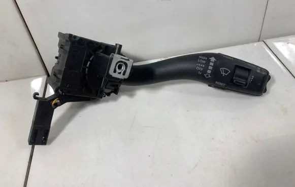 Audi A3 S3 8P Wiper control stalk 8P0953519E