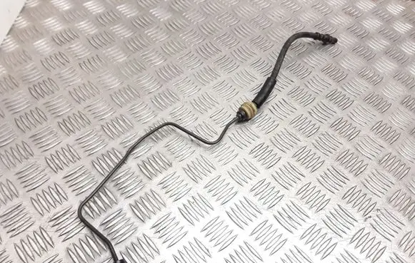 Ford Focus Clutch pipe/line AV617K590EC