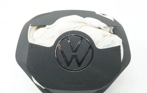 Volkswagen Taigo Steering wheel airbag 2GM880201Q