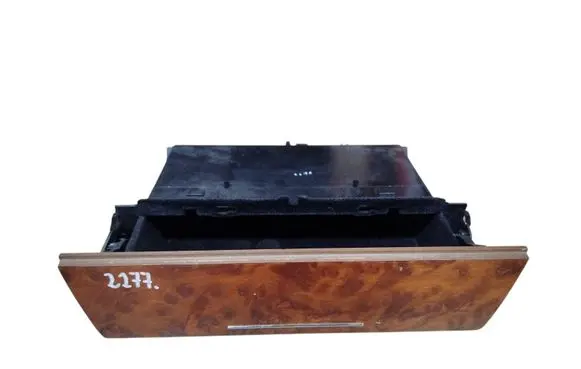 Audi A3 S3 8L Glove box 8L0863077