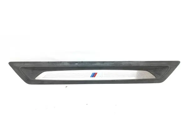 Front sill trim cover