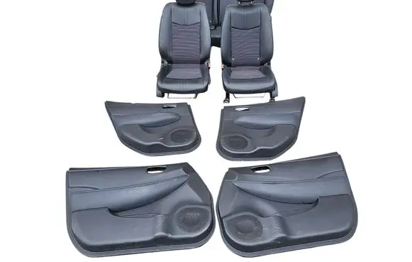 Nissan Leaf II (ZE1) Seat set 