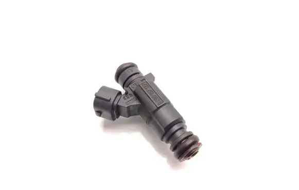 Peugeot 208 Fuel injector 9676017480