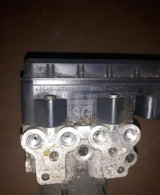 Toyota RAV 4 (XA40) ABS Pump 445404228 8954142571