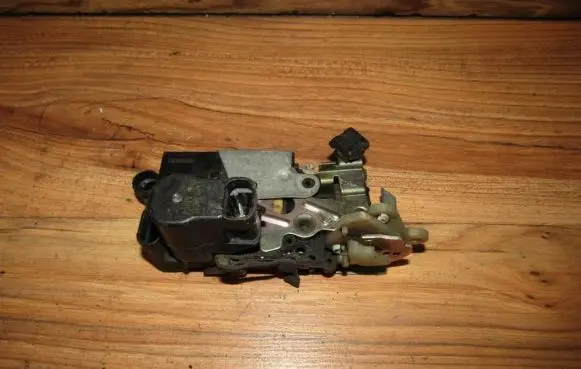Fiat Bravo - Brava Front door lock