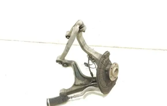 Maserati Quattroporte Front wheel hub spindle knuckle 06700035780