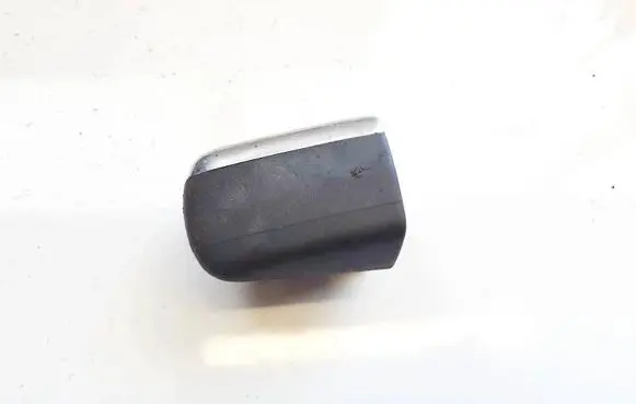 Mercedes-Benz E W210 Front door lock (next to the handle) 