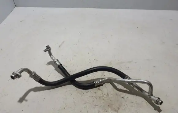 Renault Captur II Air conditioning (A/C) pipe/hose 924543828R