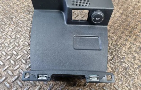 Ford Escape IV Other center console (tunnel) element JX7BA048W42 JX7BA048W42C