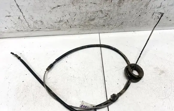 Handbrake/parking brake wiring cable