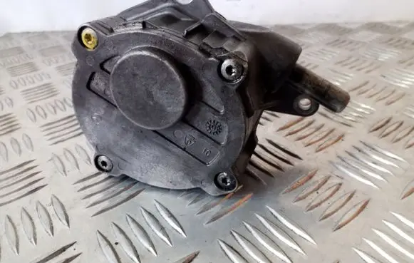 Mercedes-Benz R W251 Vacuum pump A6422300165