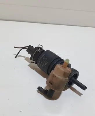 Opel Signum Windscreen/windshield washer pump 90588762