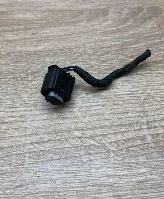 Mercedes-Benz E W210 Plug wire 2105402181