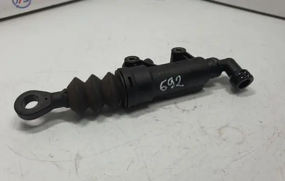 Mini One - Cooper R50 - 53 Clutch master cylinder 6774078 21526774078