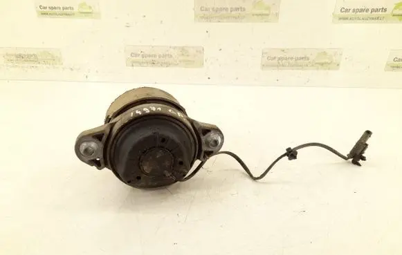 Engine mount bracket