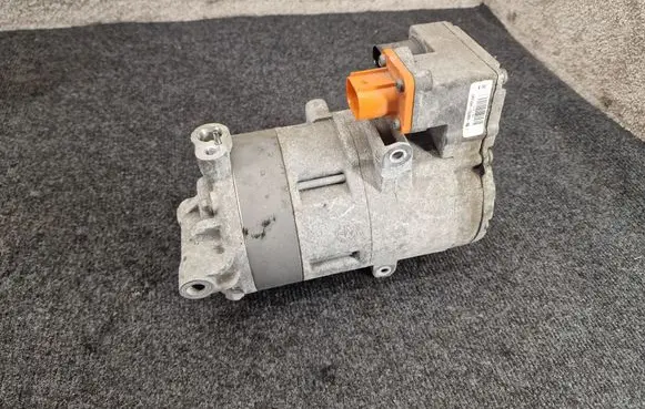Volkswagen PASSAT B8 Air conditioning (A/C) compressor (pump) 5QE816803