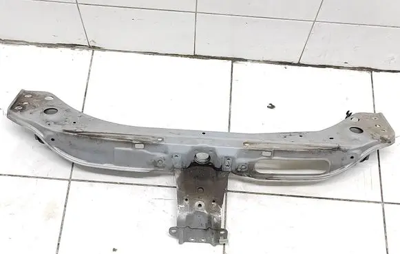 Top upper radiator support slam panel