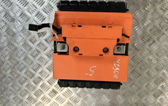 Hybrid / electric car battery