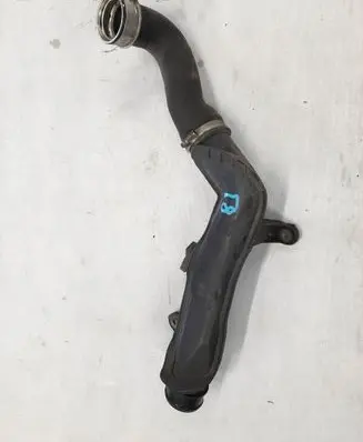 Intercooler hose/pipe