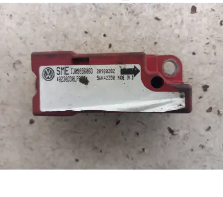 Volkswagen Golf IV Airbag deployment crash/impact sensor 1J0909606D 5WK42350 0230CD0LP