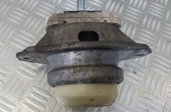 Land Rover Range Rover Sport L320 Engine mount bracket 5H326A003BA