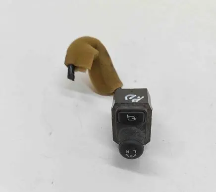 Suzuki Vitara (LY) Wing mirror switch 3795057L10