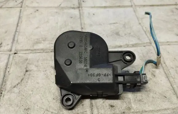 Chrysler Pacifica Air flap motor/actuator 04885465AAC 58024E