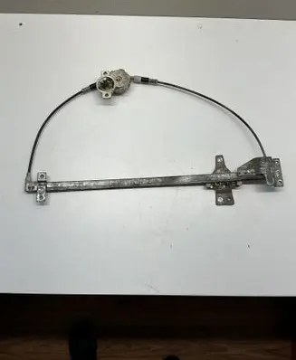 Mercedes-Benz Vito Viano W638 Front door manual window regulator 