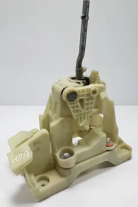 Hyundai i10 Gear selector/shifter in gearbox 43700-XXXXX