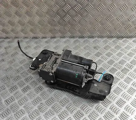 BMW X6 E71 Air suspension compressor/pump 6789938