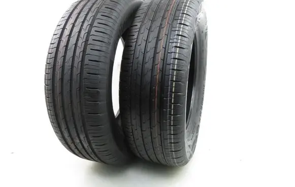 Volkswagen Golf V R16 summer tire 