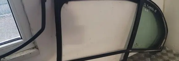 Skoda Superb B6 (3T) Rear vent window glass 