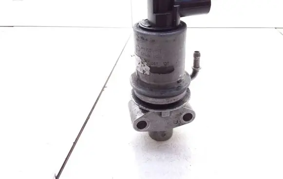 Volkswagen Golf IV EGR valve 53389602
