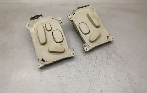 Jaguar S-Type Seat control switch 2R8314A701JA