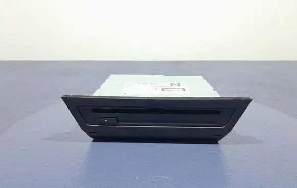 Mazda CX-3 Radio/CD/DVD/GPS head unit DA6C669G0E