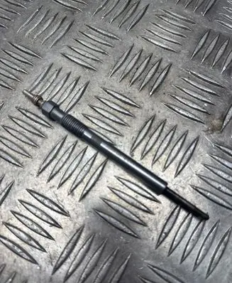 Opel Insignia B Glow plug 55512264