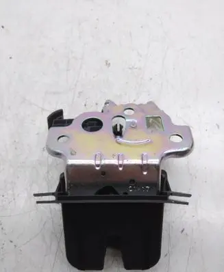 Skoda Octavia Mk3 (5E) Tailgate/trunk/boot lock/catch/latch 8R0827505A
