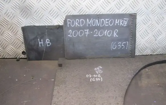 Ford Mondeo MK IV Voltmeter 