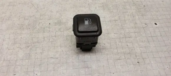 Seat Leon (1M) Fuel tank opening switch 380959833