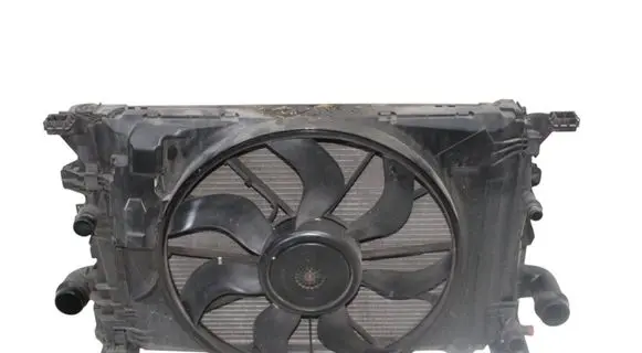 Mercedes-Benz B W246 W242 Radiator set A2465000100