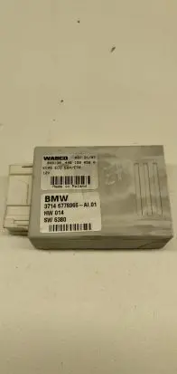 BMW X5 E70 Air suspension control unit module (rear) 6778966 049130446150
