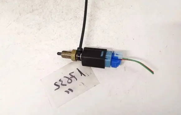 Subaru Legacy Brake pedal sensor switch