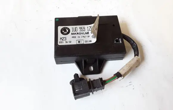 Skoda Octavia Mk2 (1Z) Alarm control unit/module 1U0959125