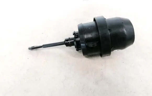 Audi A4 S4 B5 8D Valve vacuum 