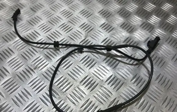 Nissan Note (E11) ABS brake wheel speed sensor 47910ax610 47910-ax610