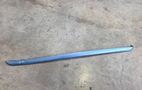 Volvo XC60 Windshield trim 