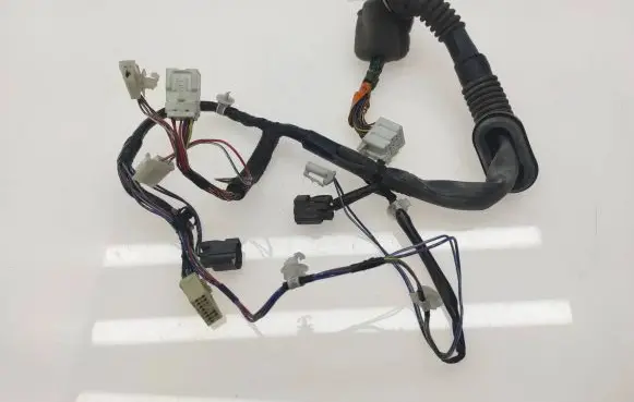 Subaru Legacy Front door wiring loom 81820AG180