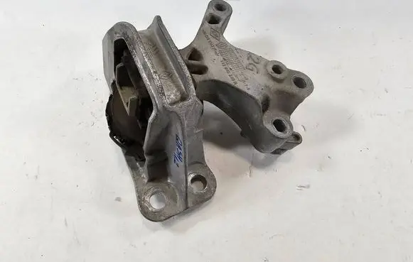 Nissan Qashqai Engine mount bracket 112846249R