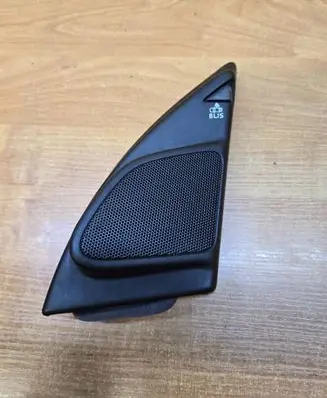 Volvo XC60 Front door high frequency speaker 30797874