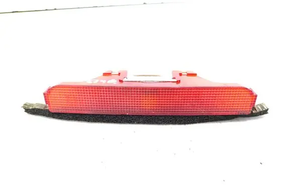 Nissan Almera Tino Third/center stoplight